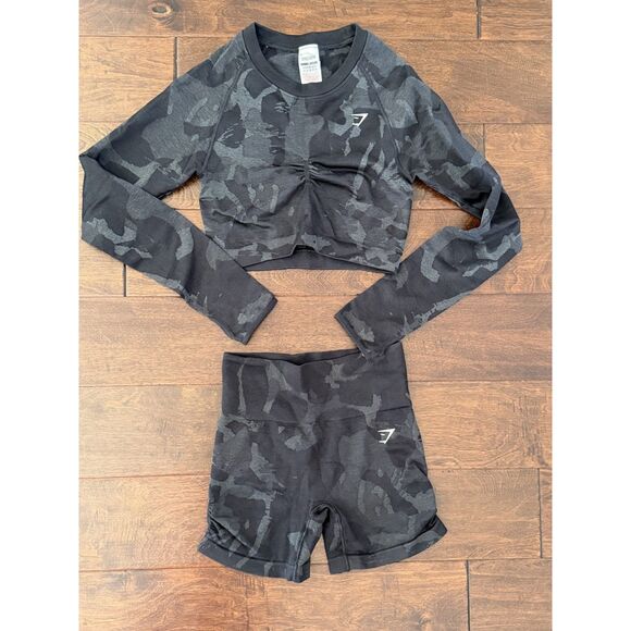 Gymshark Other - Gymshark Black Camo Seamless Long Sleeve Crop Top S + Biker Shorts XS Set